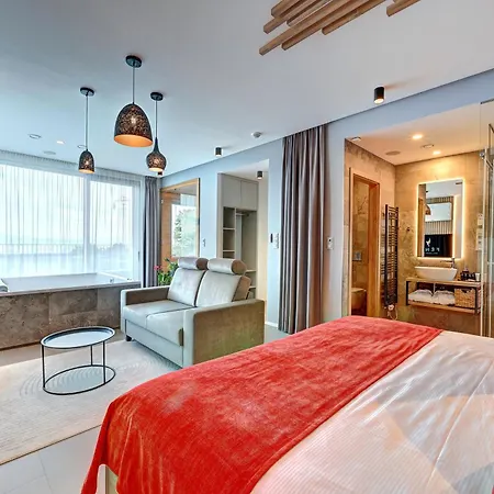 Wellness Hotel Fenix Отель Либерц